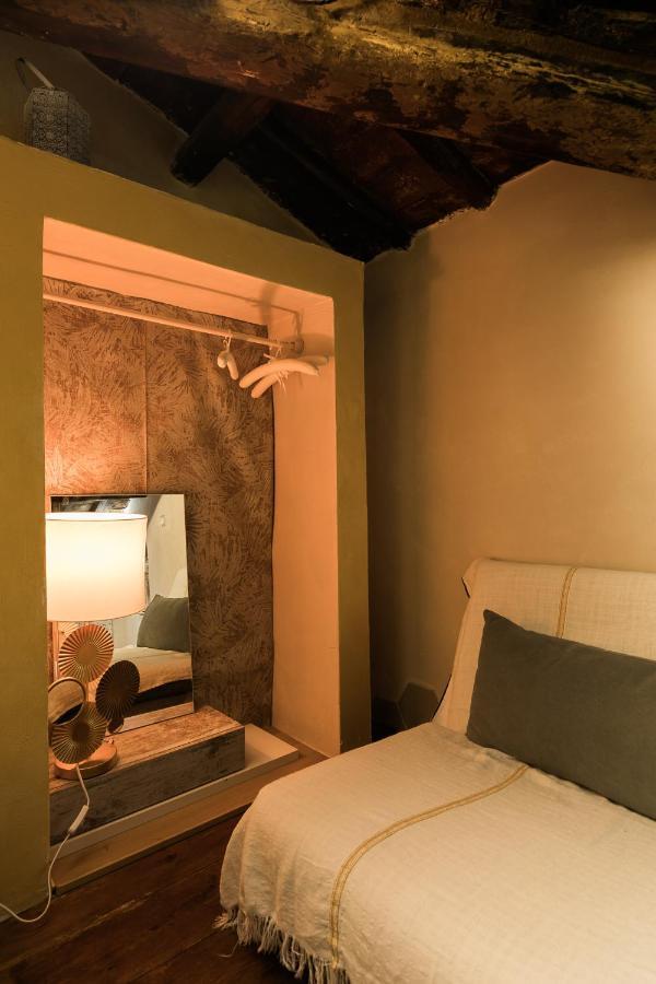 Opera Suites - Le Mille E Una Notte Calcata Bagian luar foto