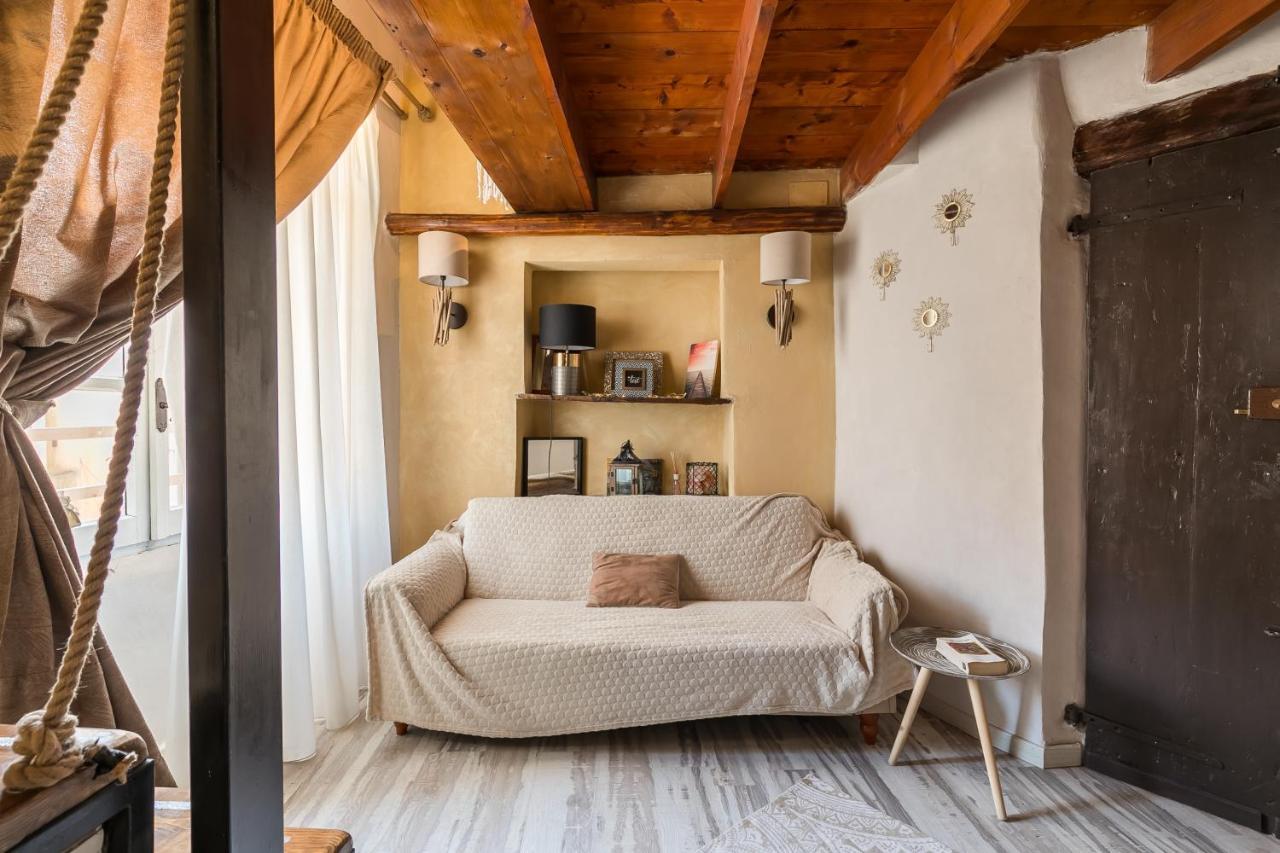 Opera Suites - Le Mille E Una Notte Calcata Bagian luar foto